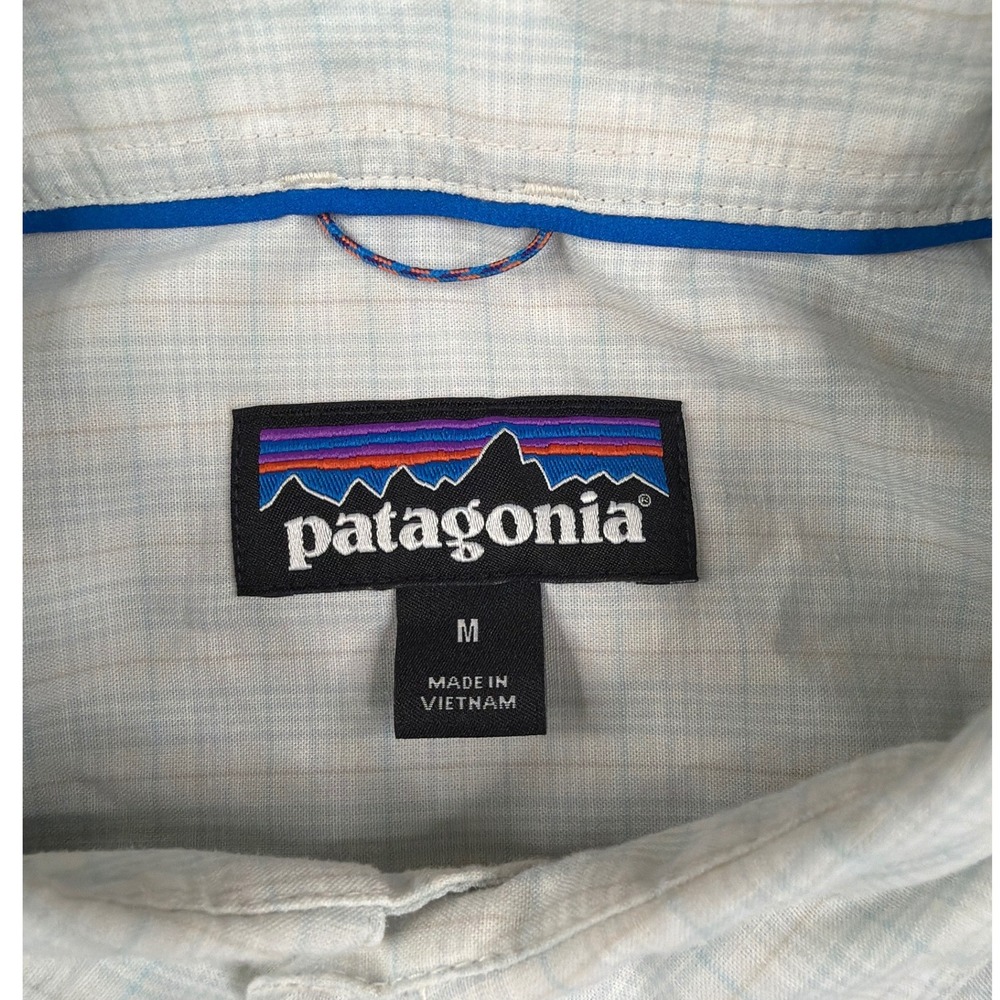 Patagonia Mens Short Sleeve Button Down Plaid Fishing Shirt Blue Medium - Picture 3 of 9